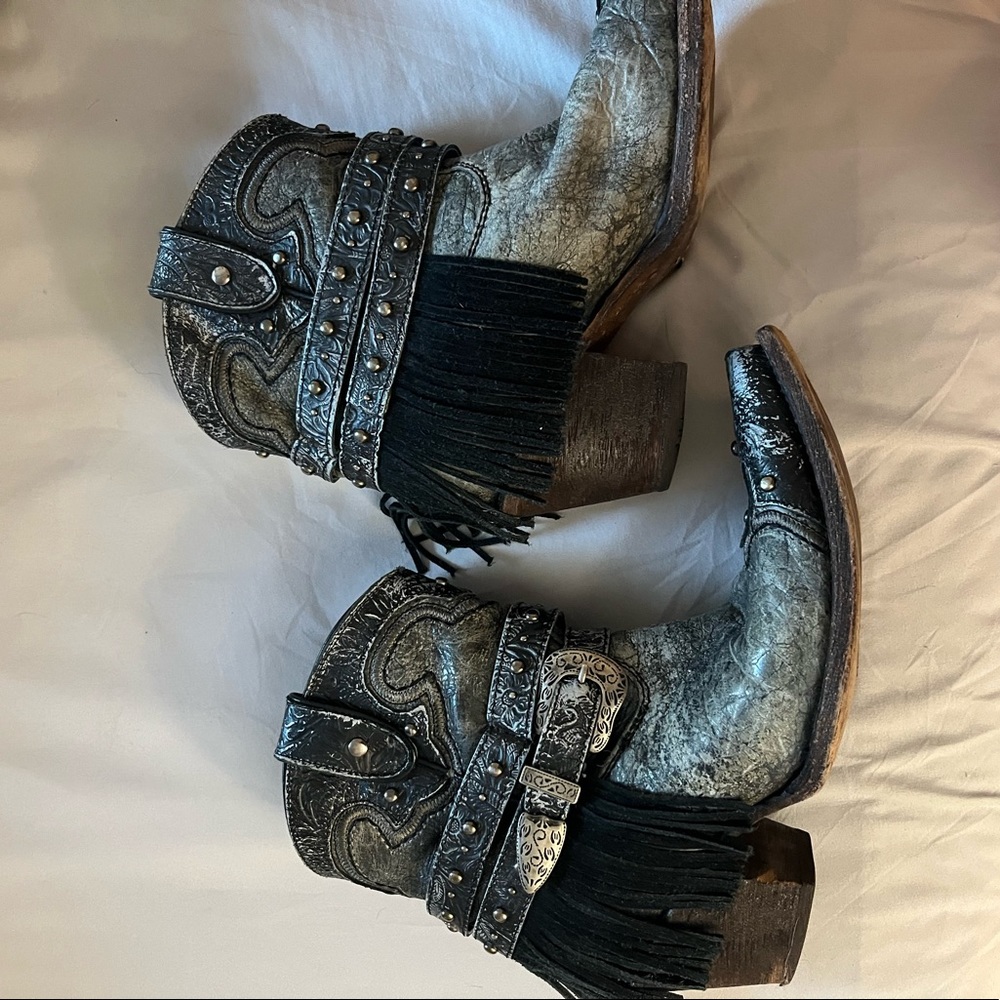 Corral genuine leather boots purchase from buckle with removable cuffs